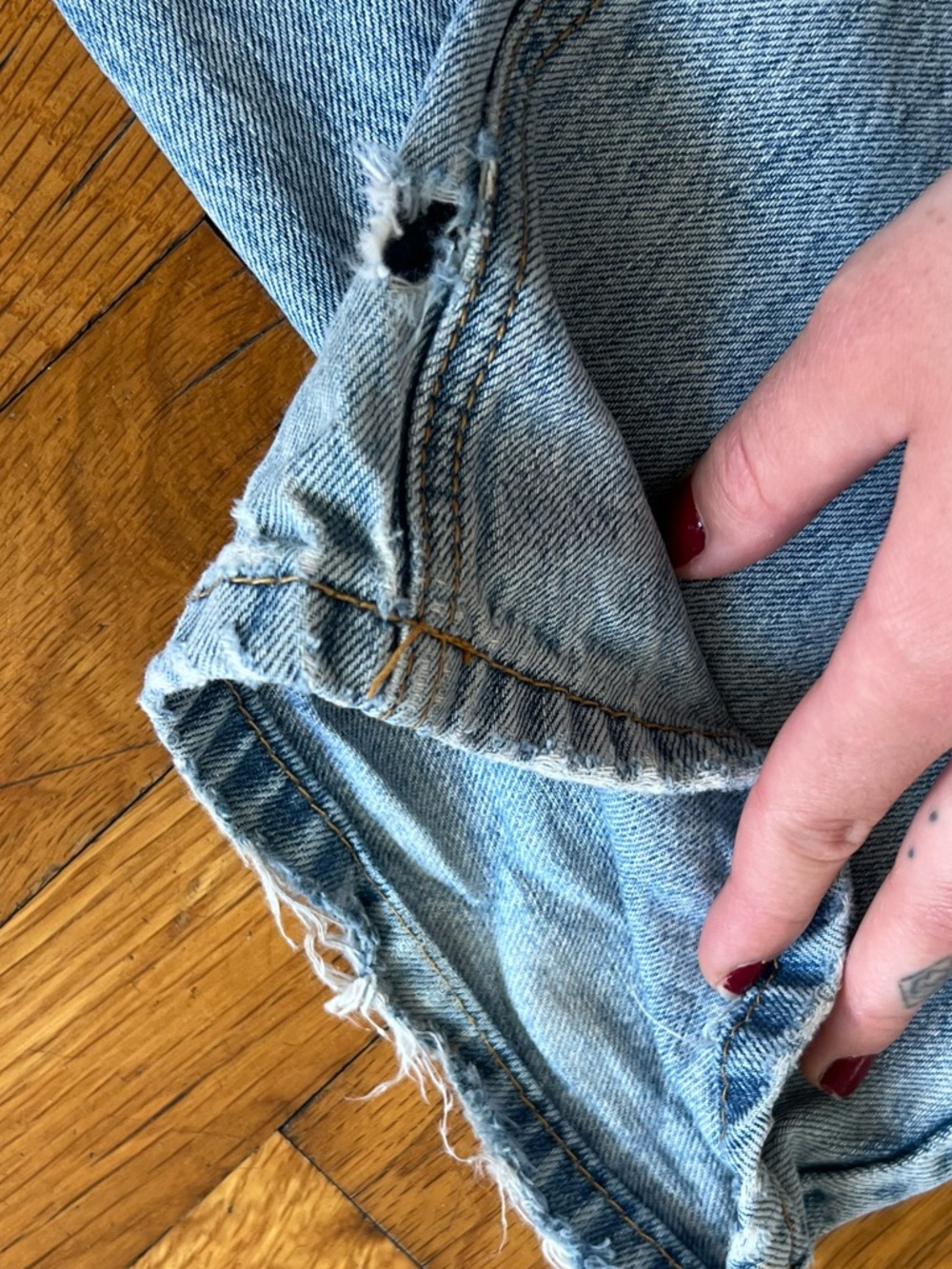 Princess Polly Asymmetrical Jeans - Picture 5 of 6